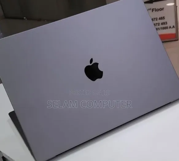 New Laptop Apple MacBook Pro 2019 64GB Apple M1 Pro SSD 1T