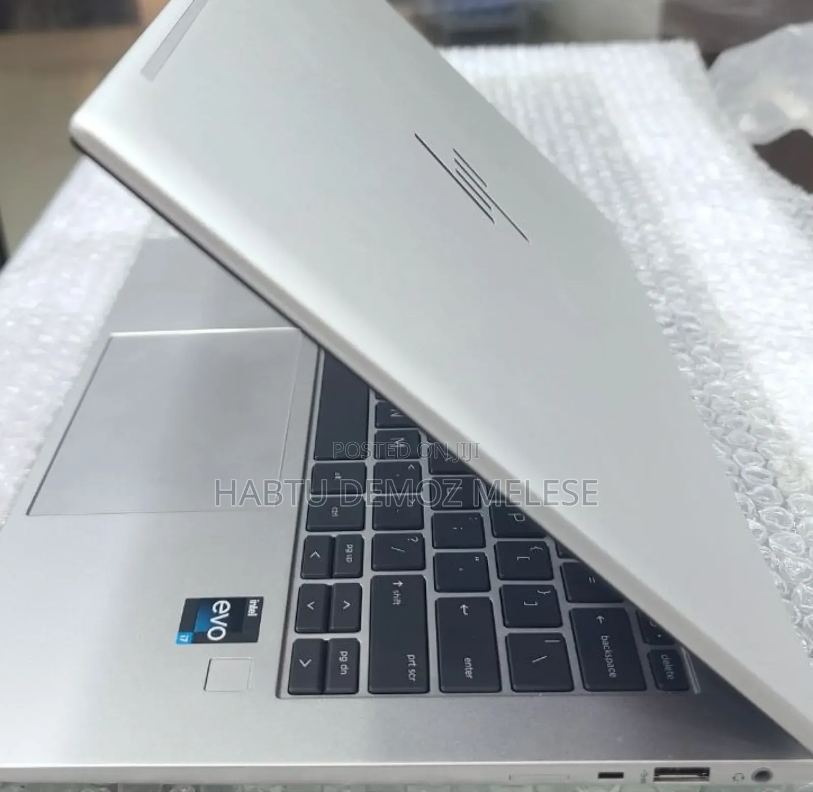New Laptop HP EliteBook 840 G9 16GB Intel Core i7 SSD 512GB