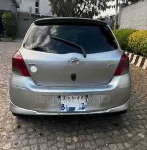 Toyota Yaris 2010