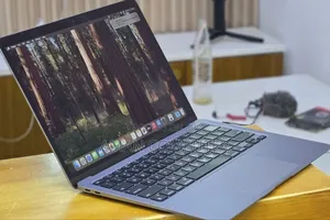 New Laptop Apple MacBook Air 2020 M1 16GB Apple M1 SSD 512GB