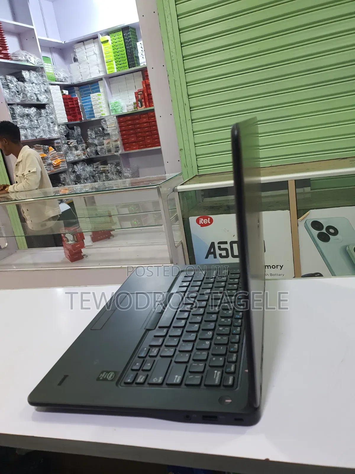Laptop Dell Latitude 5310 8GB Intel Core i5 SSD 256GB