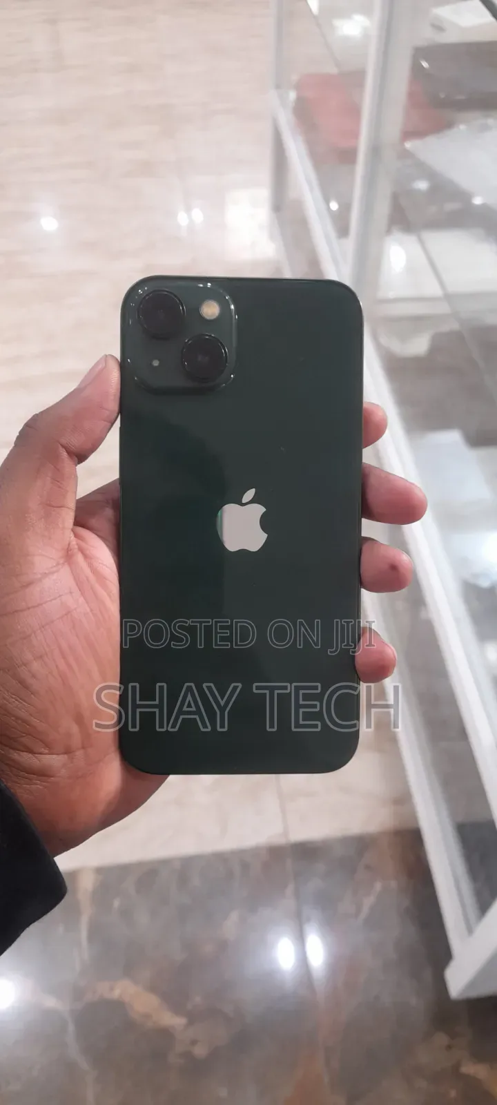 New Apple iPhone 13 128 GB Green