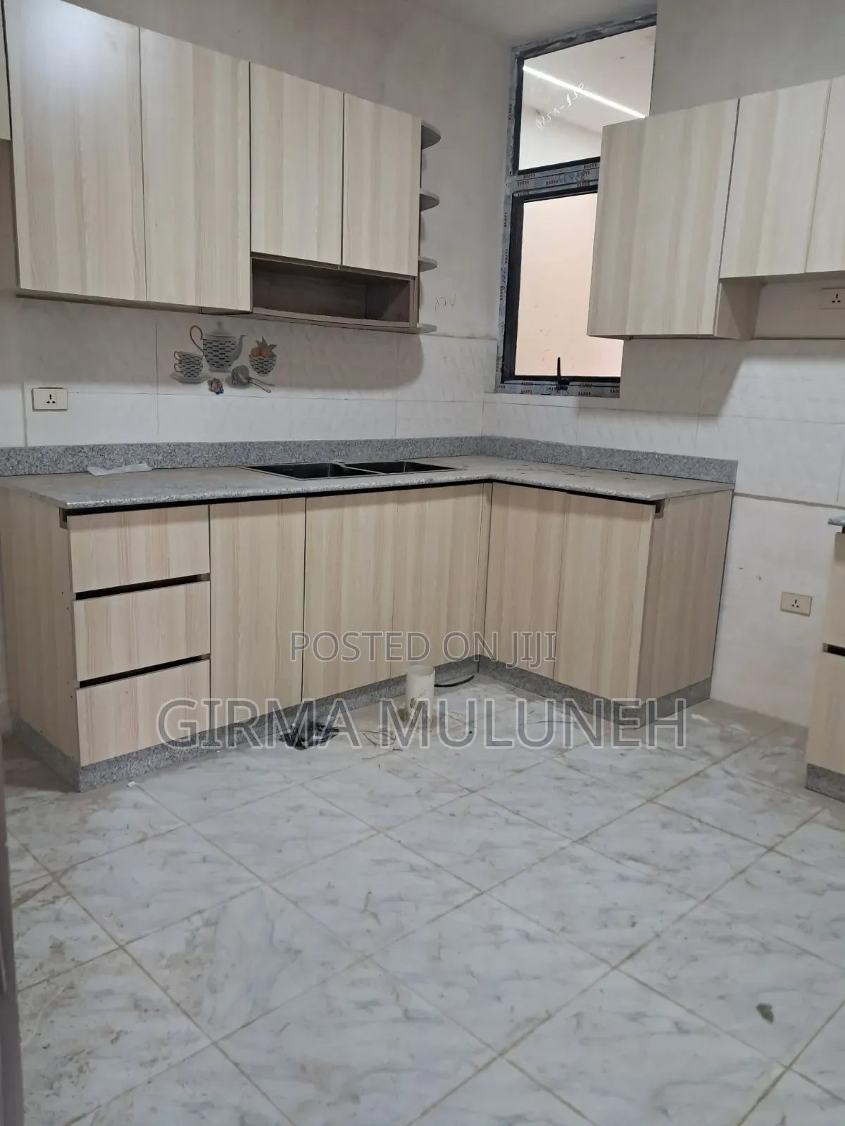 3bdrm Apartment in ሩፋኤል ቤተክርስቲያን አከባቢ, Gullele for sale