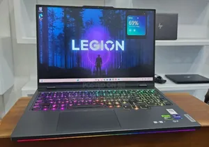 New Laptop Lenovo Legion Pro 7 32GB Intel Core i9 SSD 2T