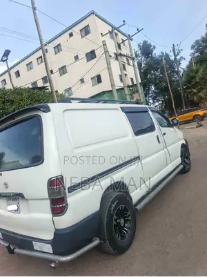Toyota HiAce 2008 White
