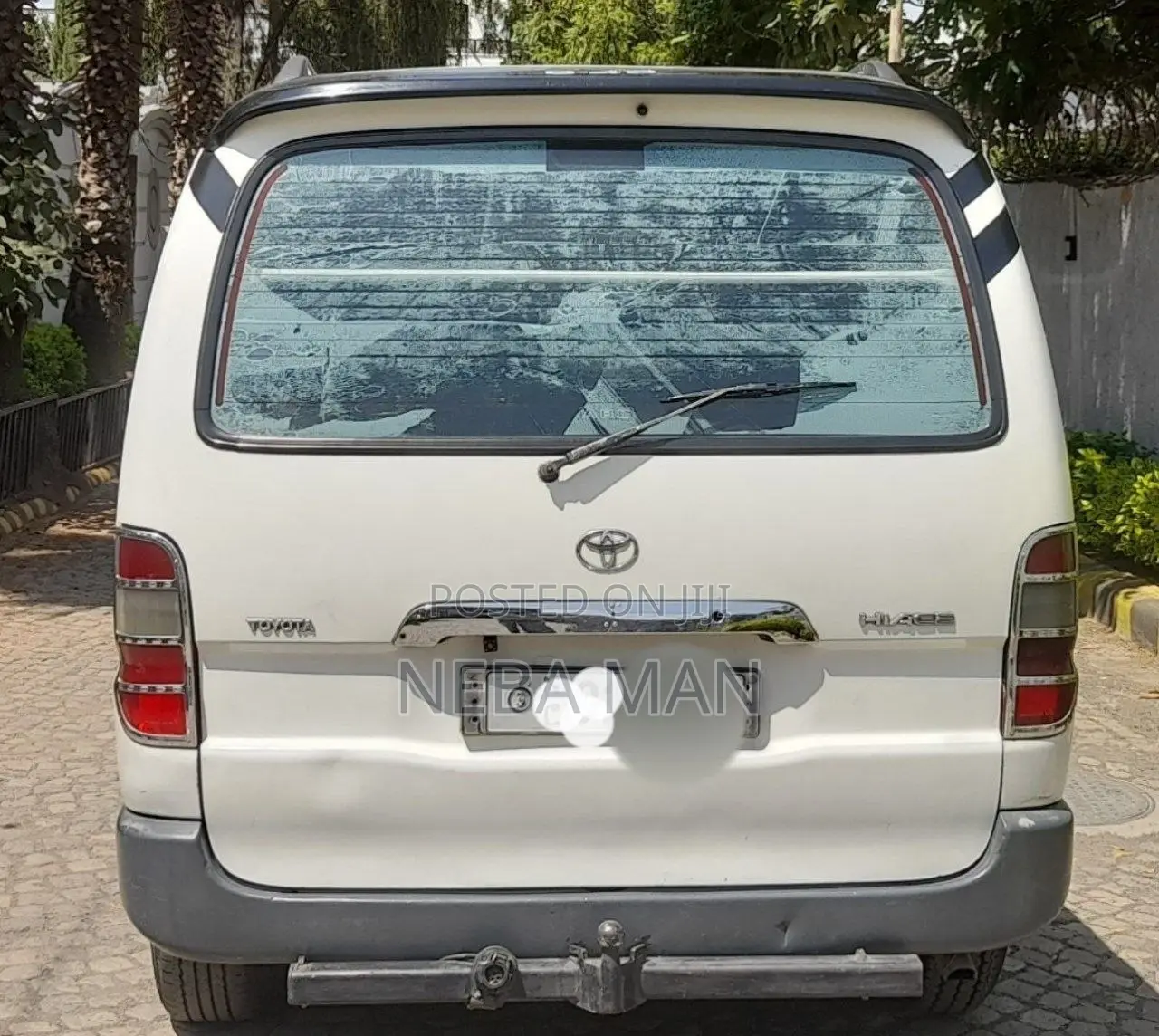 Toyota HiAce 2005 White