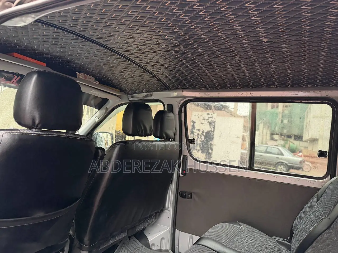 Toyota Grand HiAce 2009 Orange