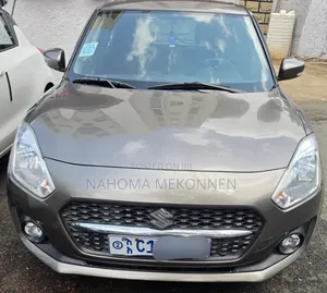 Suzuki Swift 2022 Brown