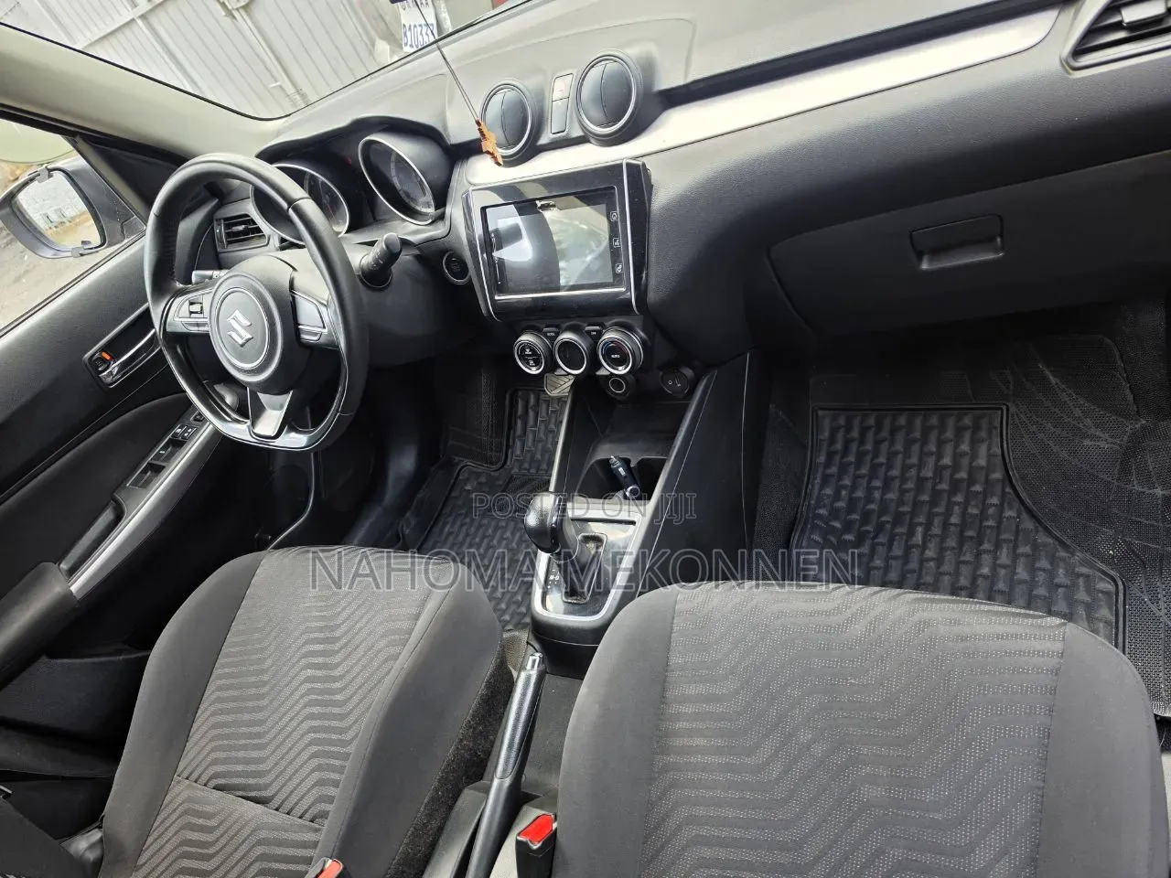 Suzuki Swift 2022 Brown