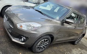 Suzuki Swift 2022 Brown