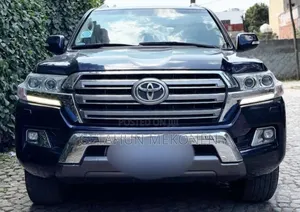 Toyota Land Cruiser 2017 Black