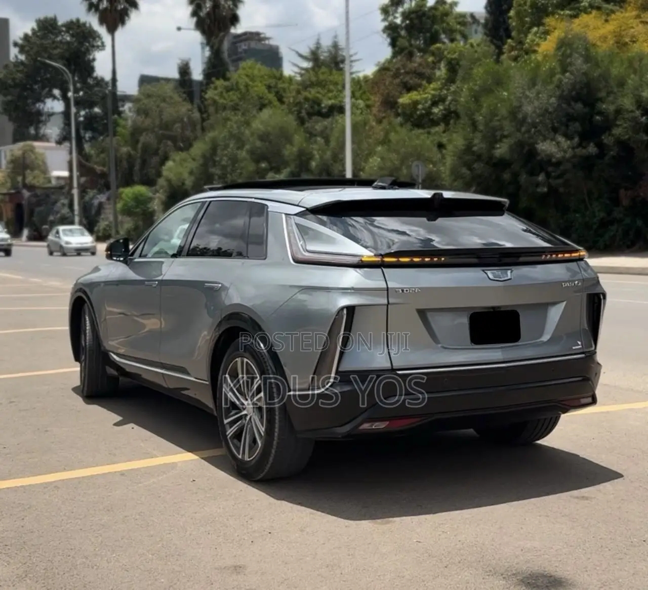 Cadillac Lyriq 2023 Silver