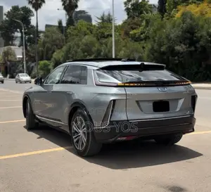 Cadillac Lyriq 2023 Silver