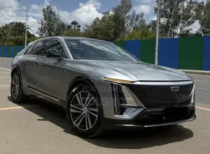 Cadillac Lyriq 2023 Silver