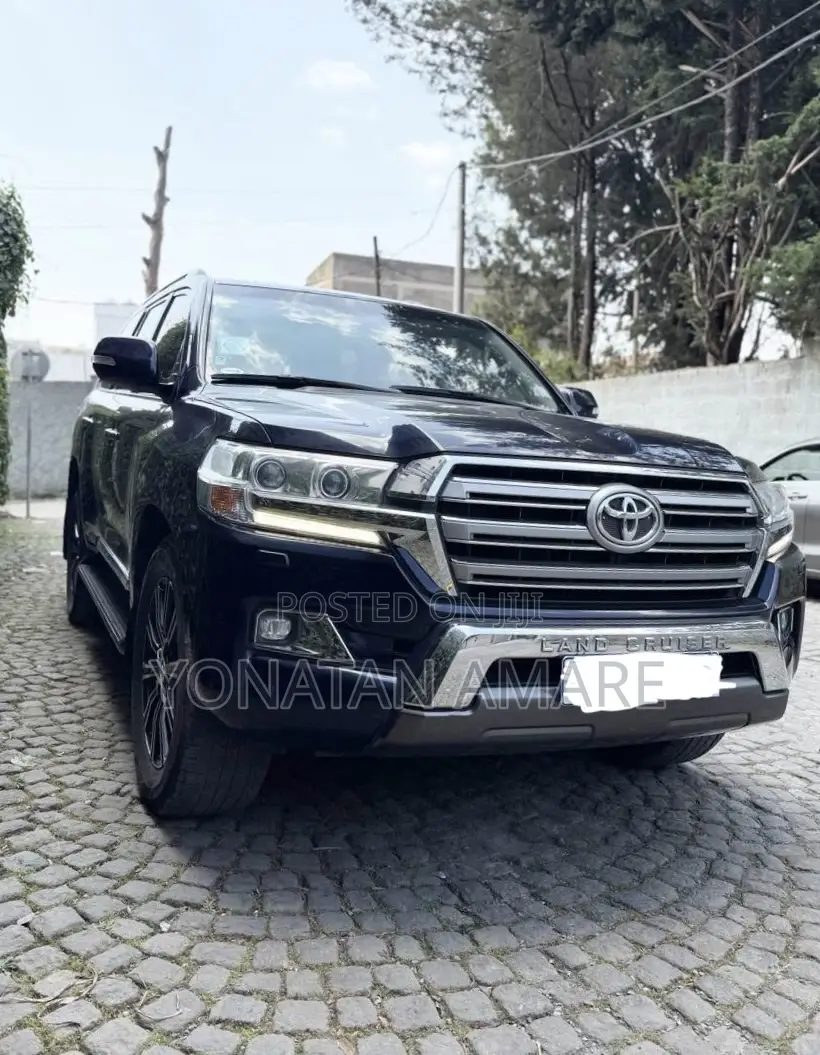 Toyota Land Cruiser 2017 Black