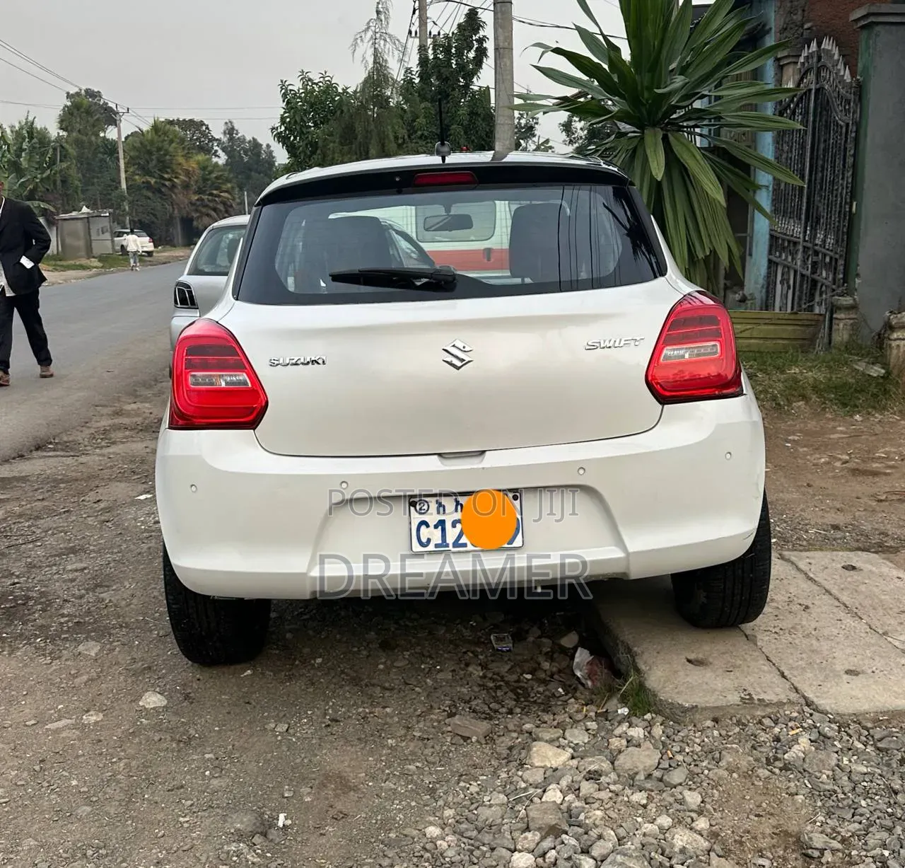 Suzuki Swift 2022 White