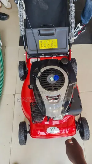 Lown Mower Dcm1667