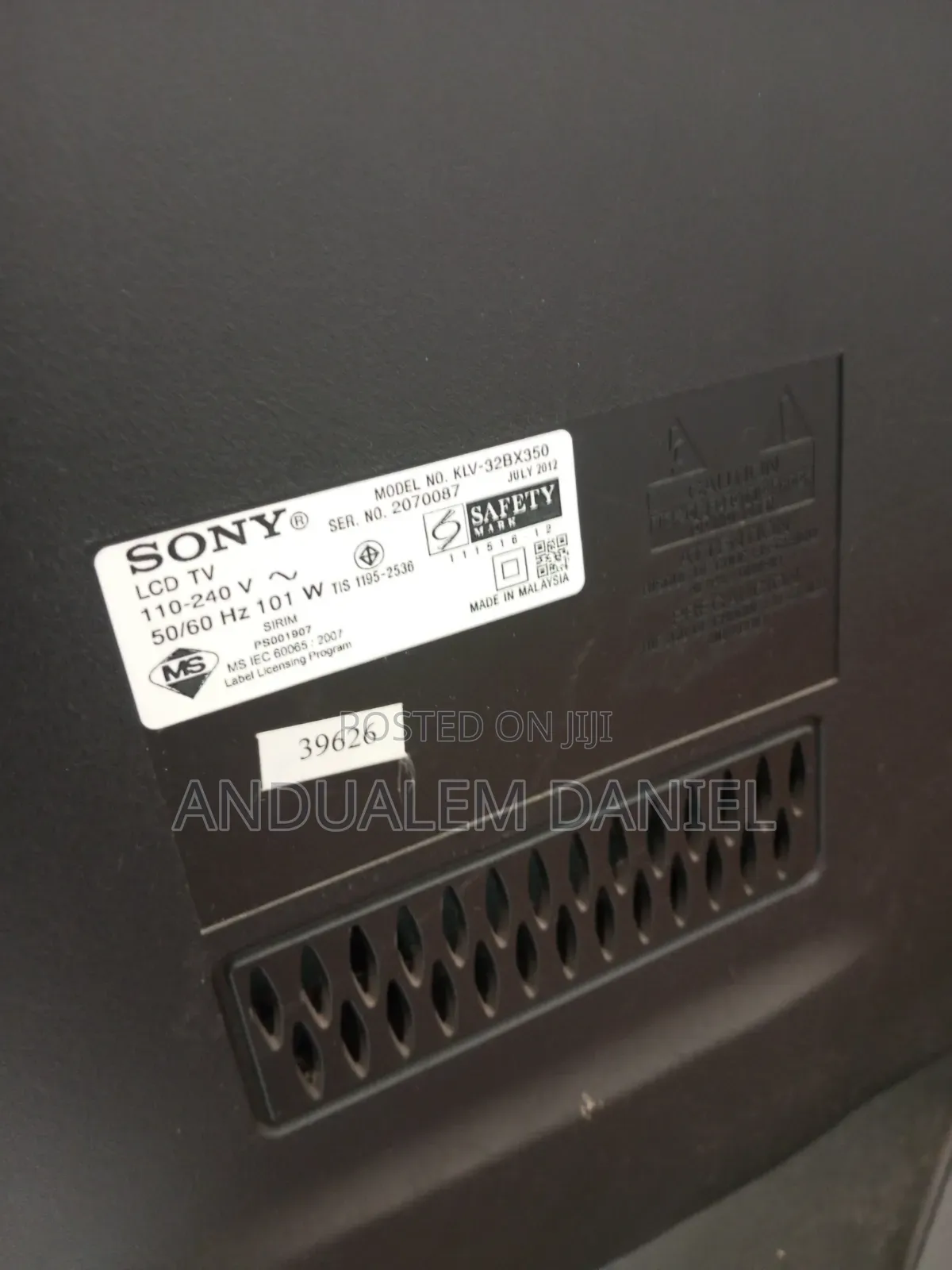 Sony 32 Inch Tv + Remote Control