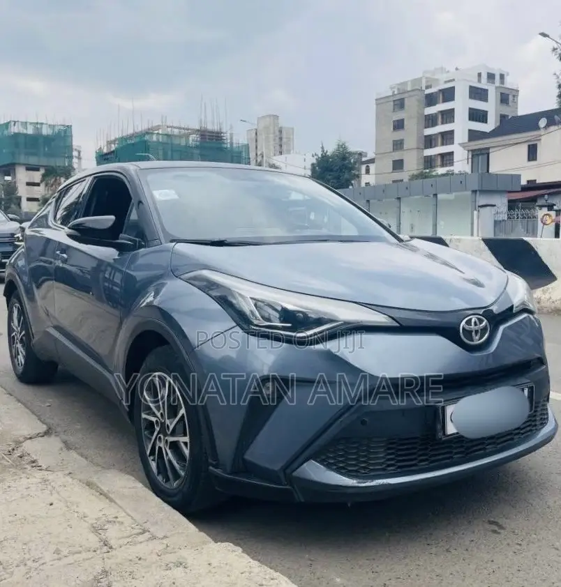 Toyota C-HR Limited 2021 Blue