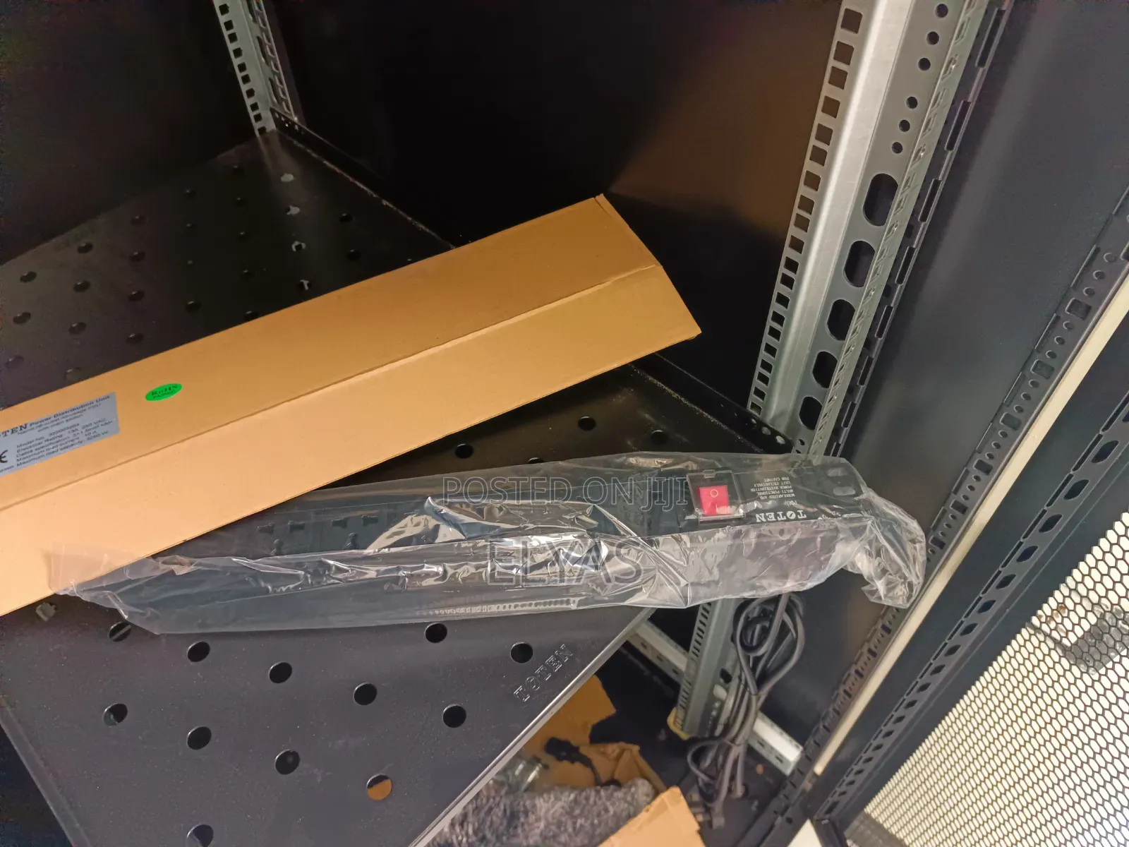 42 U Toten Server Rack