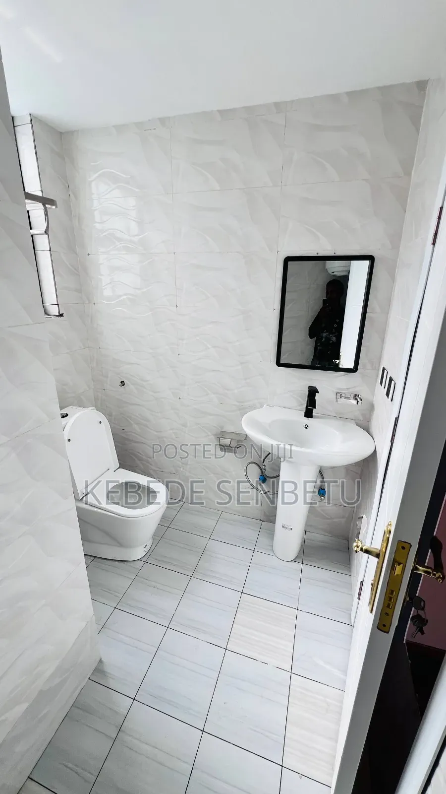3bdrm House in Aa, Nifas Silk-Lafto for rent