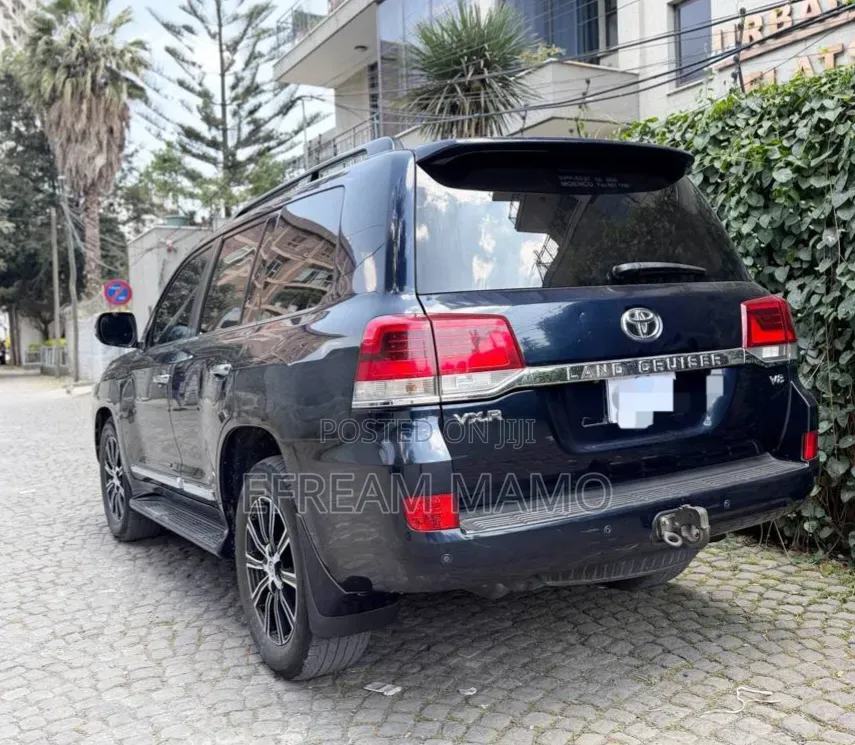 Toyota Land Cruiser 2017