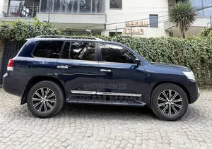 Toyota Land Cruiser 2017