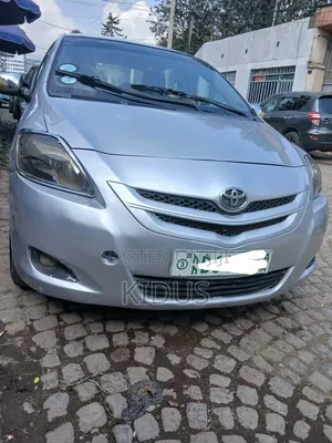 Toyota Belta 2008 Silver