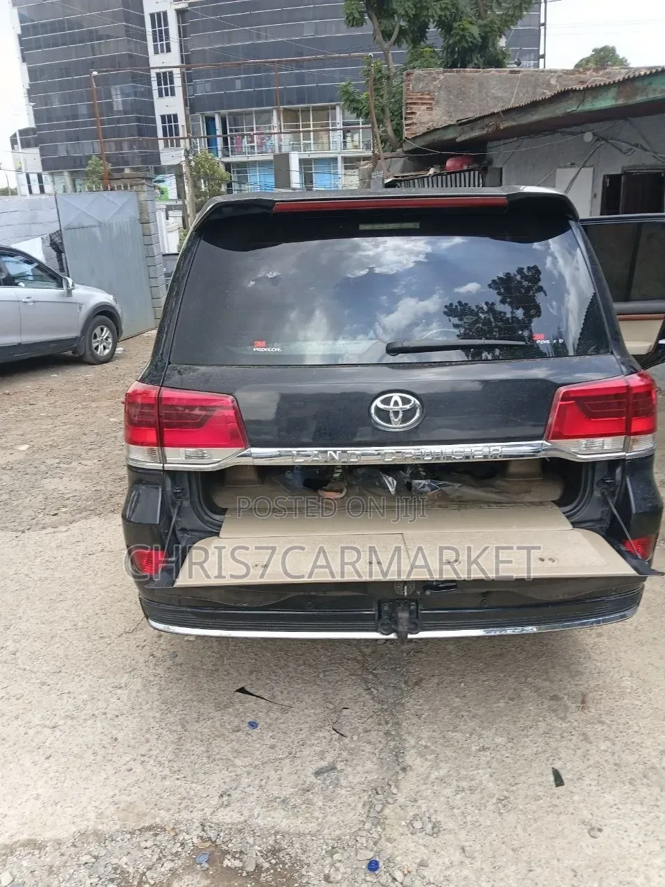 Toyota Land Cruiser 2010 Black