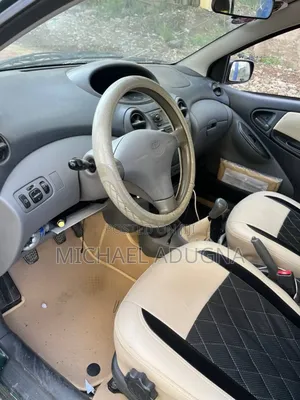 Toyota Yaris 1.5 2000 Green
