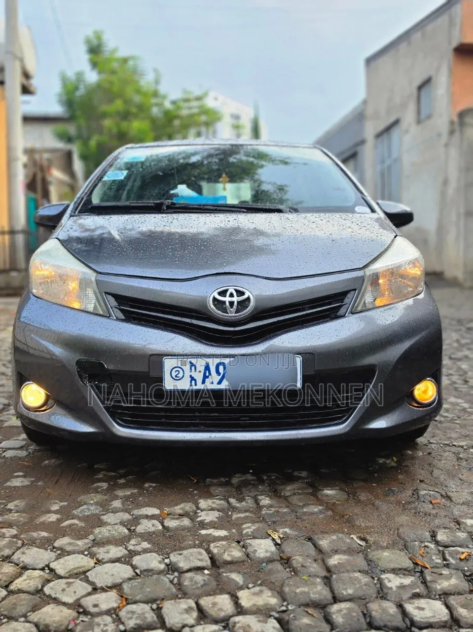 Toyota Yaris 2011 Gray