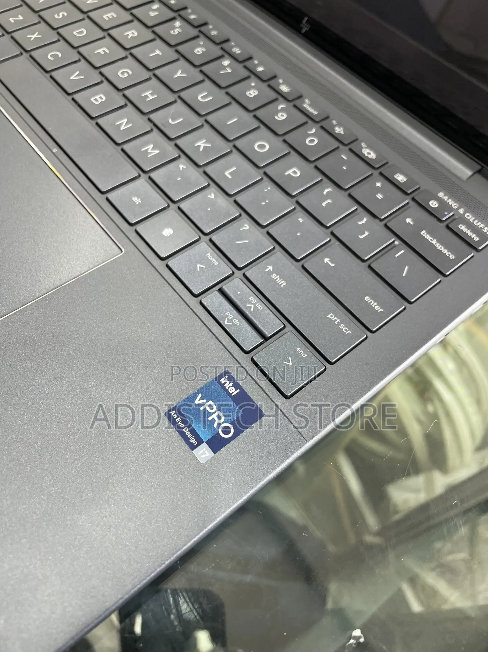 New Laptop HP Dragonfly Folio 16GB Intel Core i7 SSD 512GB