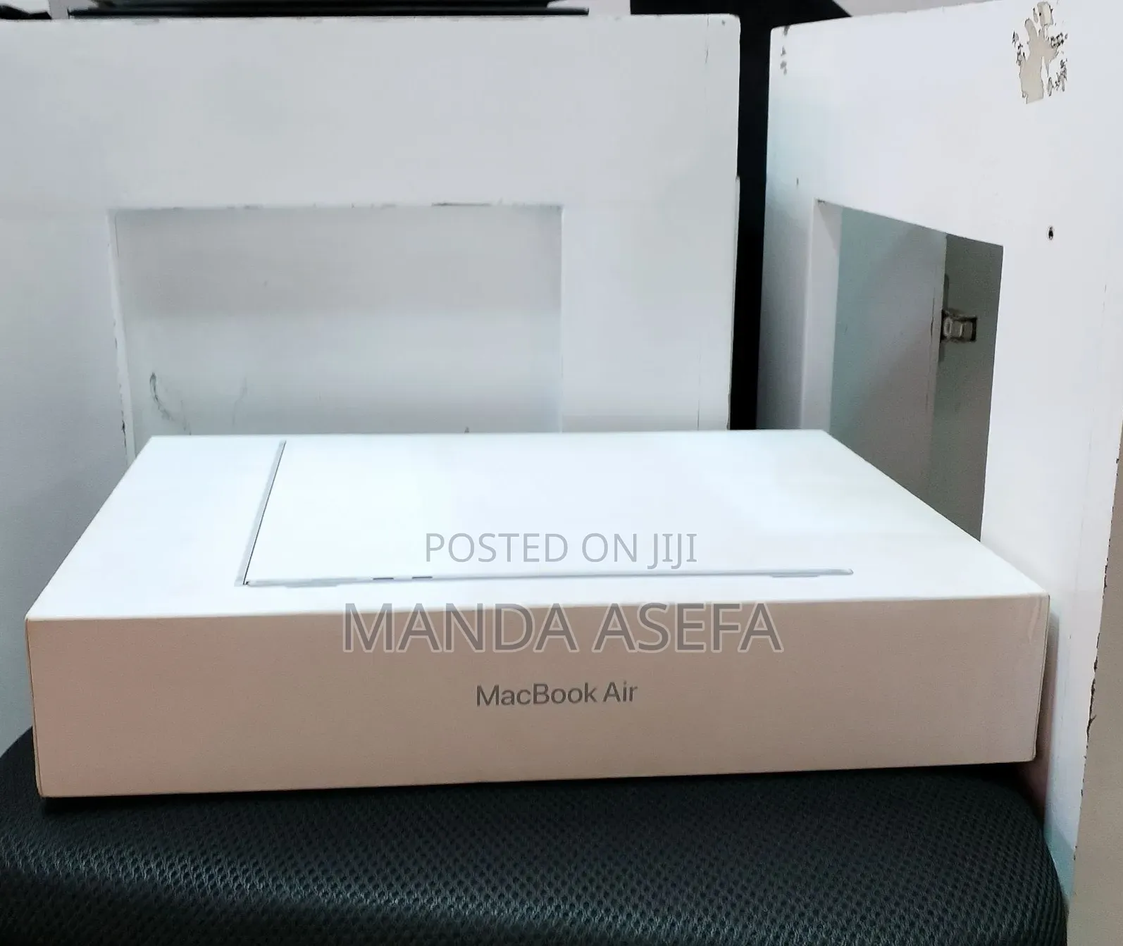 New Laptop Apple MacBook Air 2025 M4 16GB Apple M4 SSD 512GB