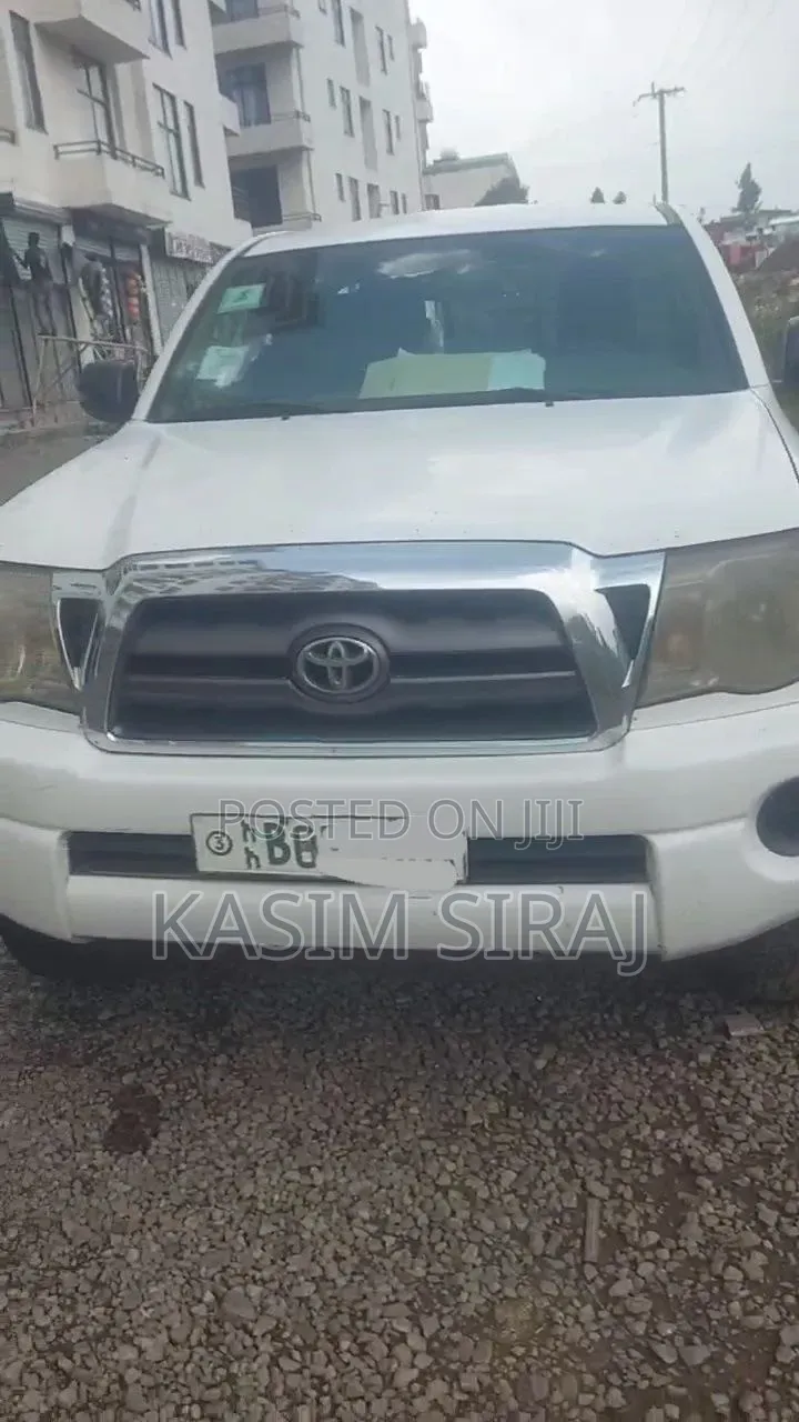 Toyota Tacoma 2008 White
