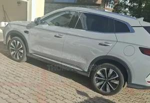 BYD Song Plus DM-i 2025