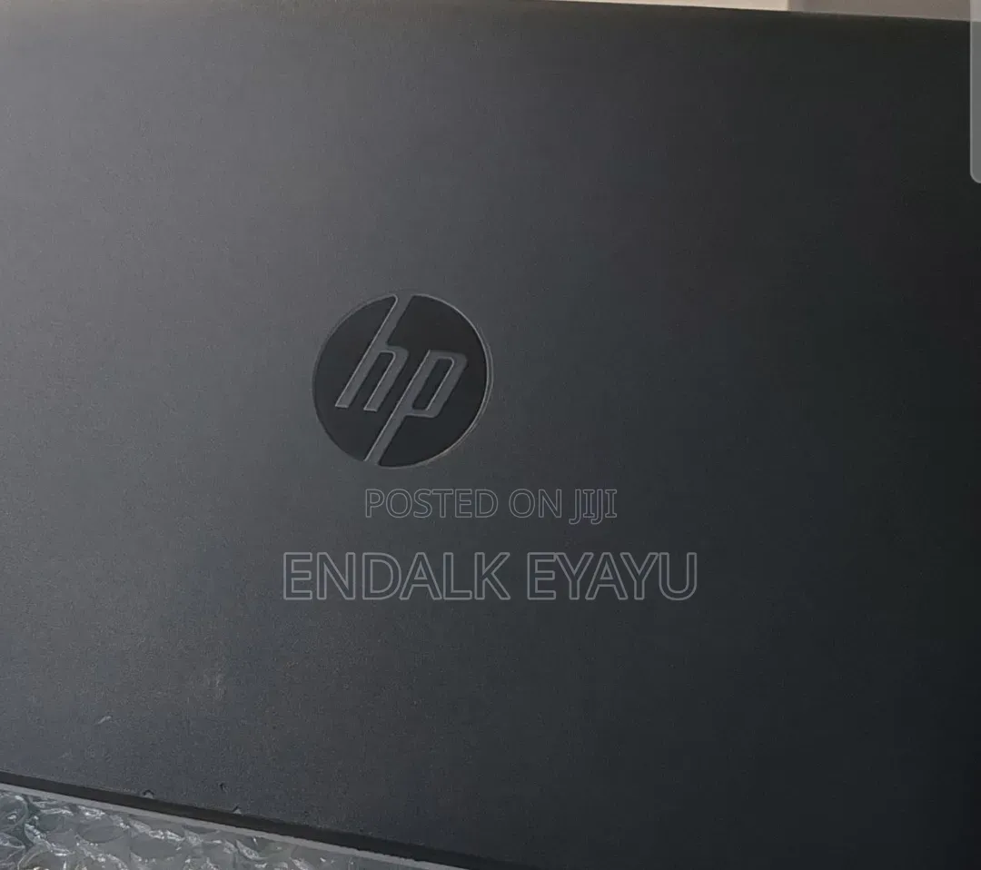 New Laptop HP EliteBook 820 G2 8GB Intel Core i7 HDD 500GB