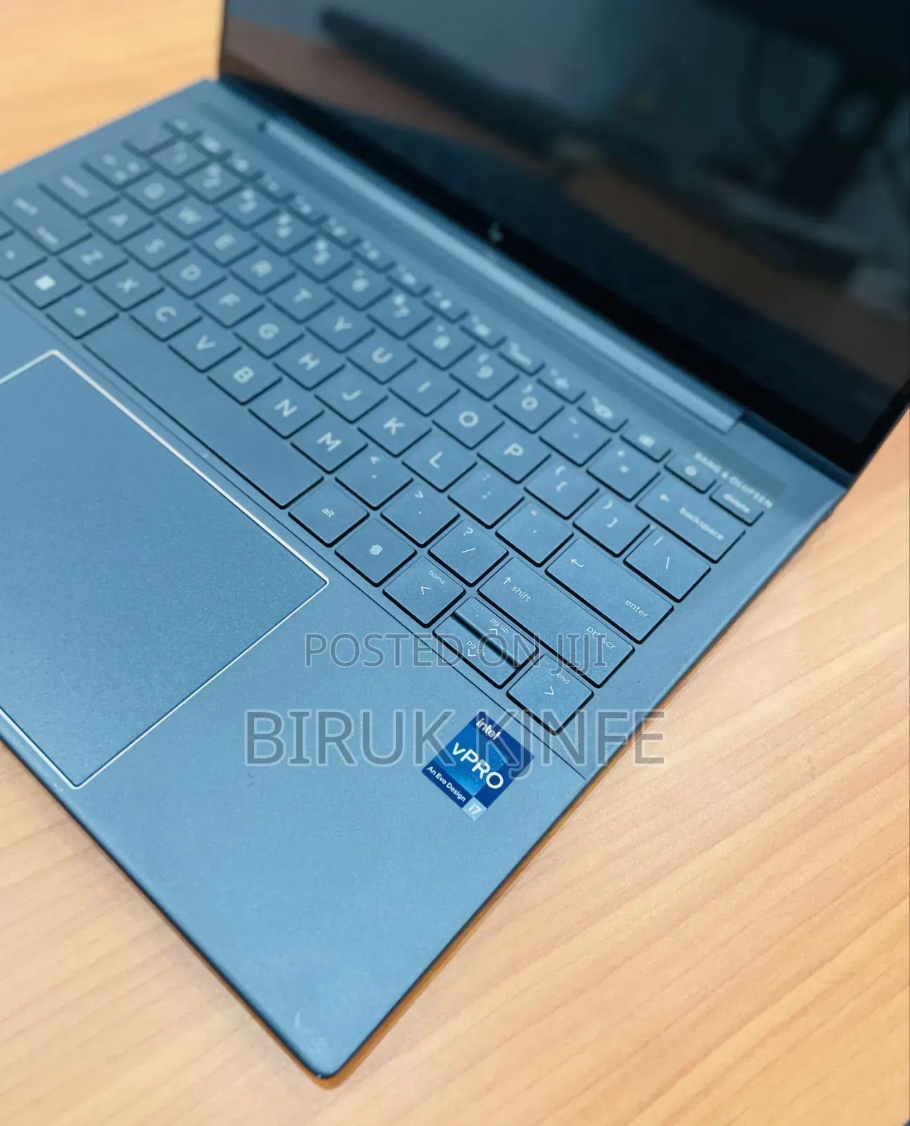 New Laptop HP Dragonfly G3 16GB Intel Core i7 SSD 512GB