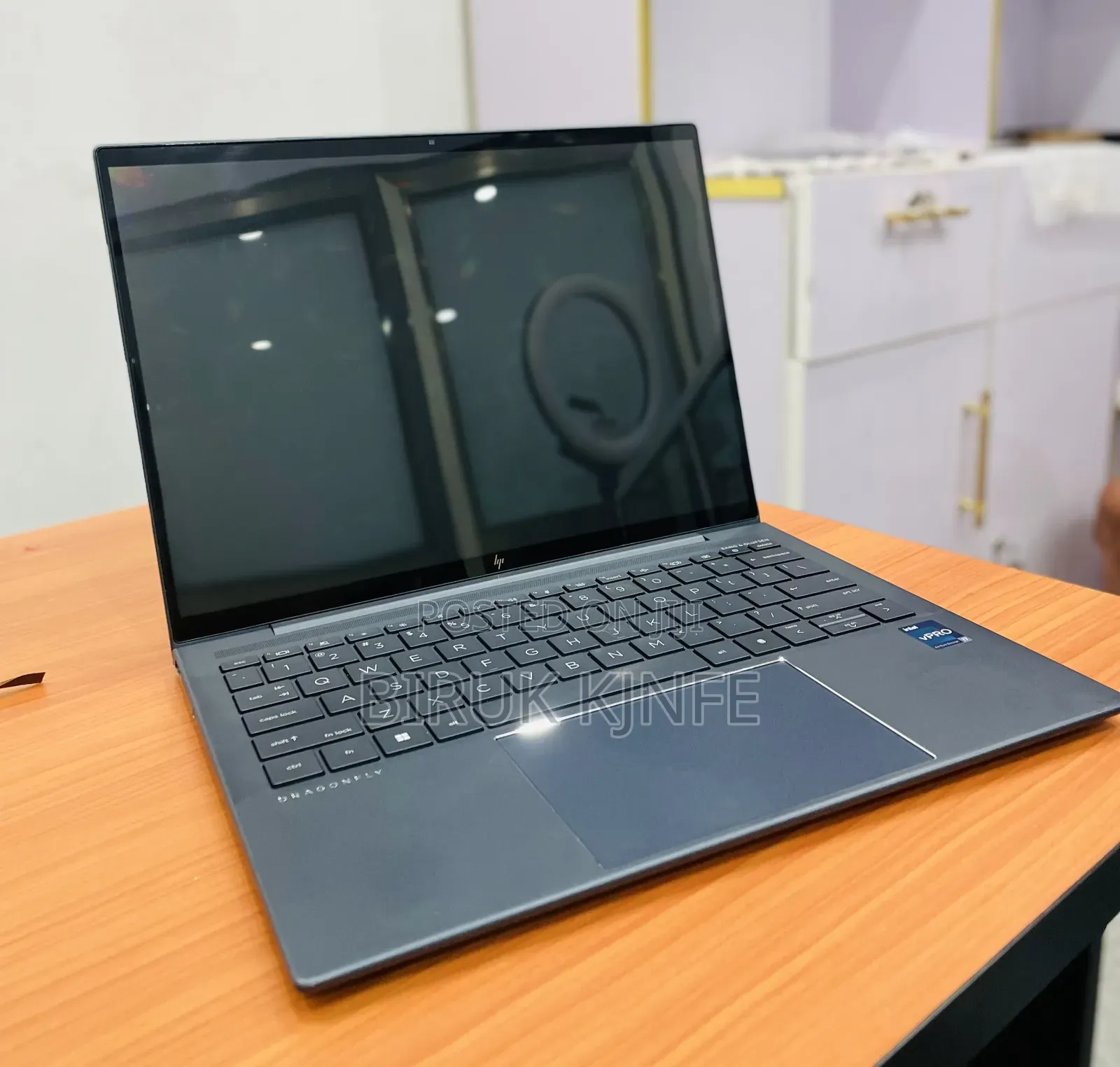 New Laptop HP Dragonfly G3 16GB Intel Core i7 SSD 512GB