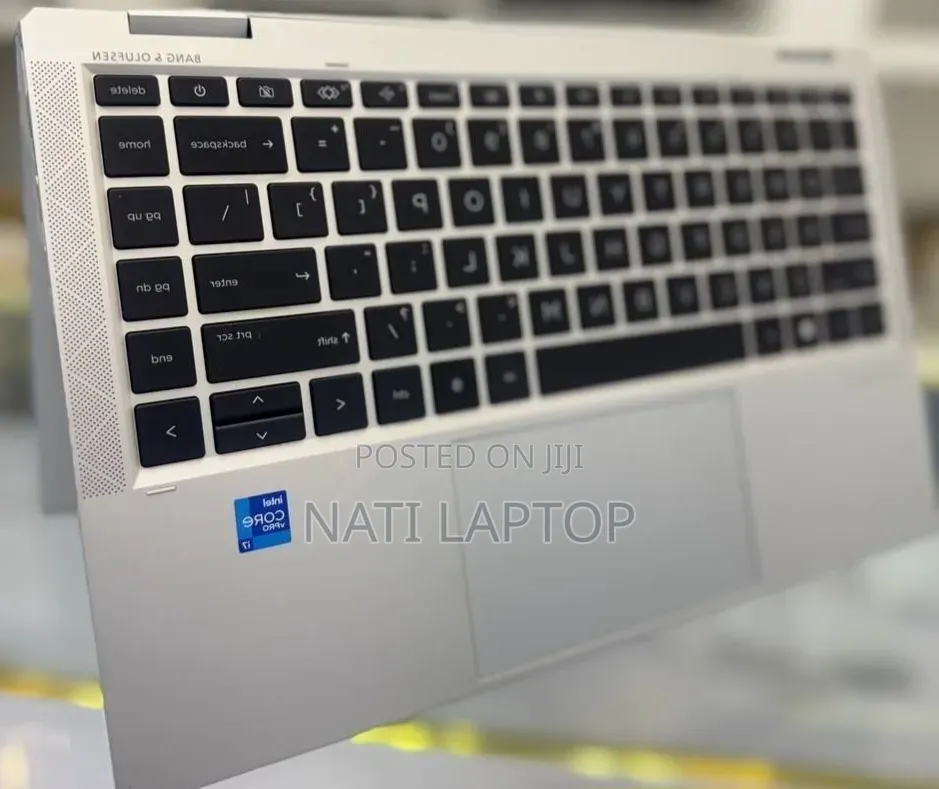 New Laptop HP EliteBook 1040 G8 16GB Intel Core i7 SSD 512GB