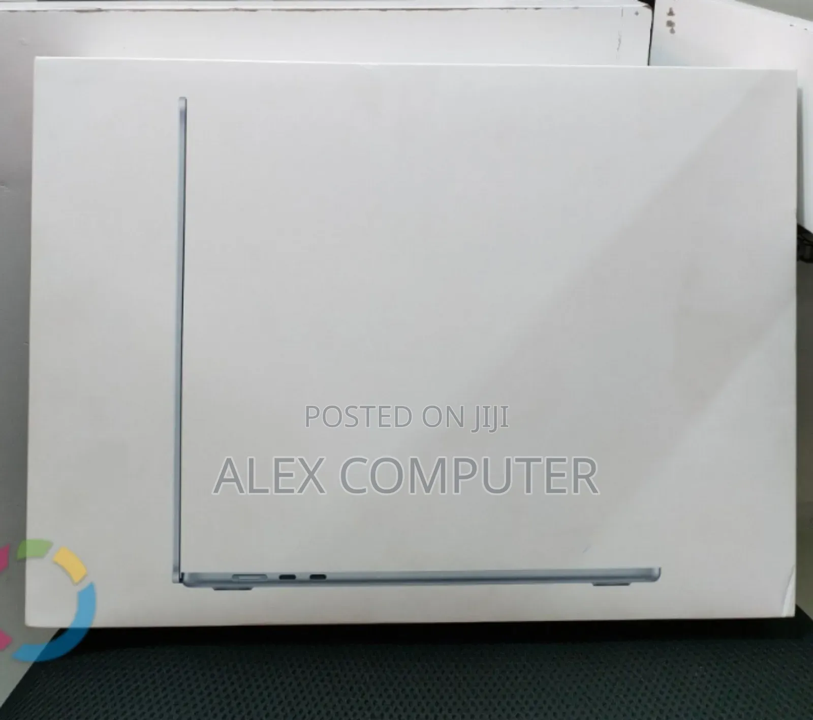 New Laptop Apple MacBook Air 2025 M4 16GB Apple M4 SSD 512GB