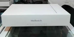 New Laptop Apple MacBook Air 2025 M4 16GB Apple M4 SSD 512GB