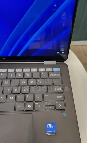 New Laptop HP OmniBook Ultra Flip 14" 16GB Intel Core Ultra 7 SSD 1T