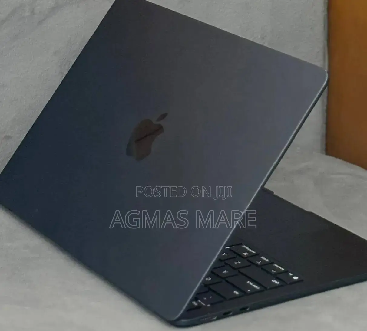 New Laptop Apple MacBook Air 2025 M4 16GB Apple M4 SSD 256GB