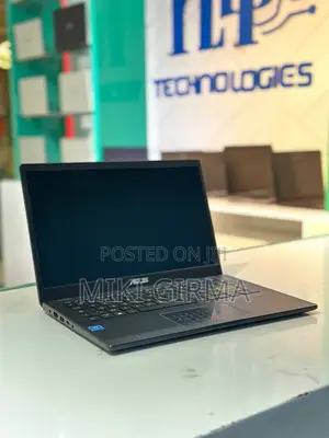 Laptop Asus VivoBook 15 X505BA 4GB Intel Core i7 SSD 128GB