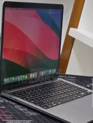 New Laptop Apple MacBook Pro 2020 8GB Intel Core i5 SSD 512GB
