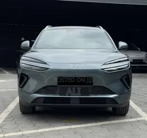 New BYD Sealion 06 EV 2025 Green