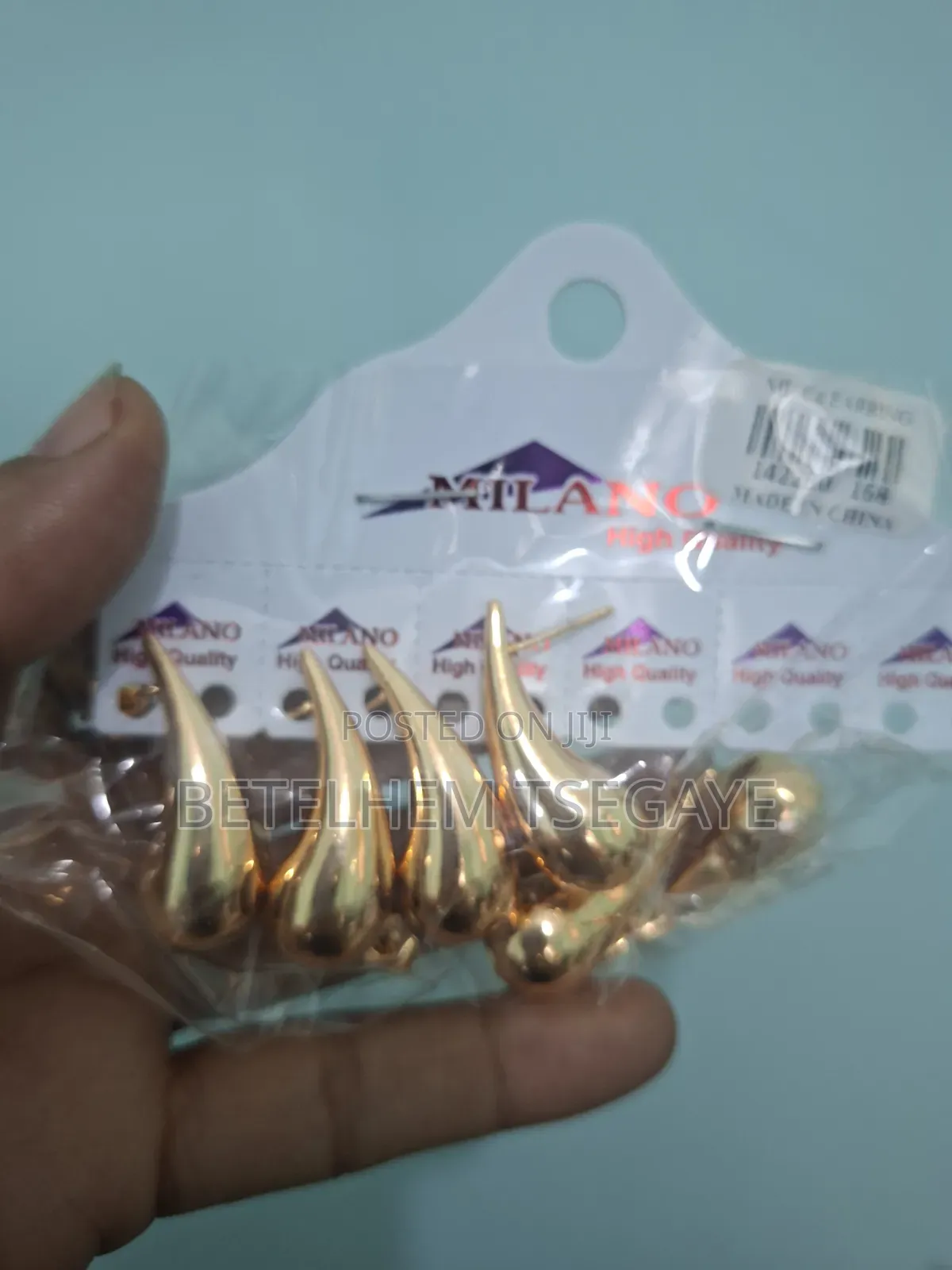 Woman's Earrings