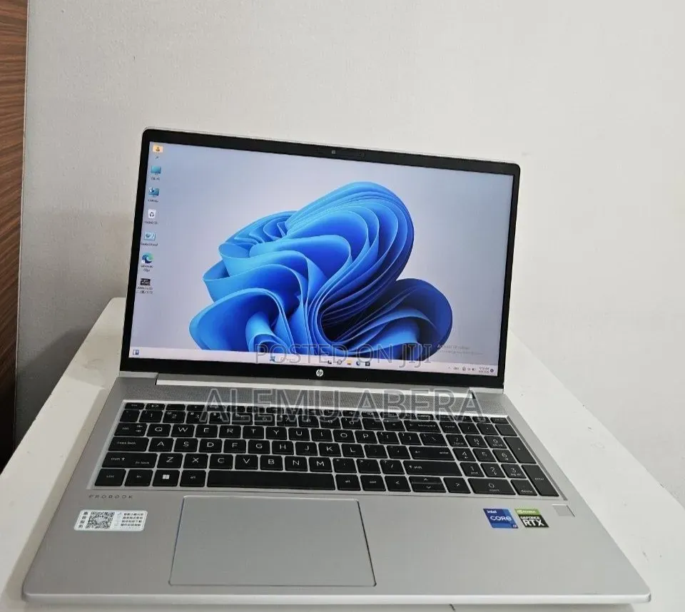New Laptop HP 16GB Intel Core i7 SSD 512GB