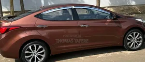 Hyundai Avante 2013