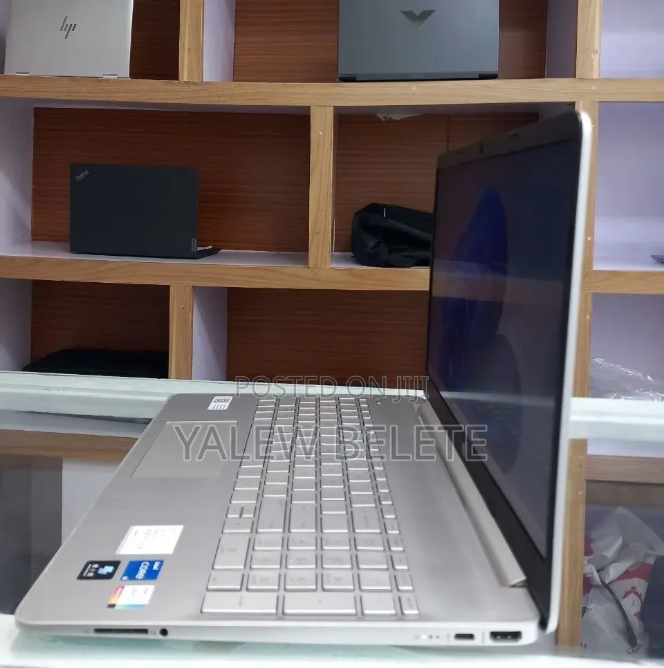New Laptop HP Stream Notebook 8GB Intel Core i5 SSD 512GB